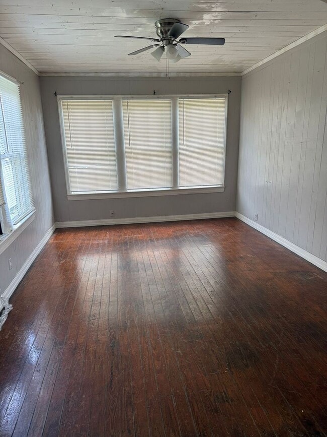 2370 Ave C in Beaumont, TX - Building Photo - Building Photo