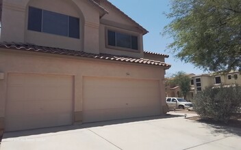 260 E Camino Del Abeto in Sahuarita, AZ - Building Photo - Building Photo