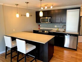 348 Franklin St, Unit 2A in Cambridge, MA - Building Photo