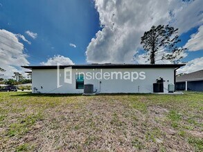 1133 Abrams Blvd in Lehigh Acres, FL - Building Photo - Building Photo