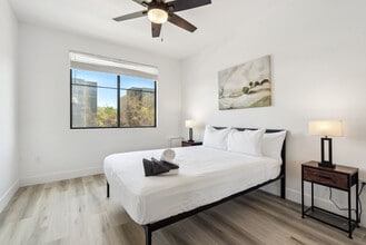 6610 N 93rd Ave in Glendale, AZ - Foto de edificio - Building Photo