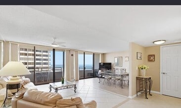 2828 N Atlantic Ave, Unit 1403 in Daytona Beach, FL - Foto de edificio - Building Photo
