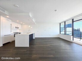 1588 Johnston Rd in White Rock, BC - Building Photo