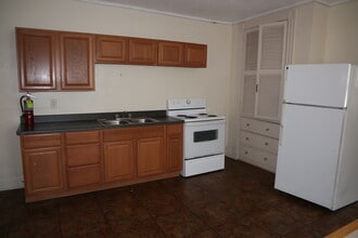 416 Cherry Ave, Unit 416 in California, PA - Building Photo - Building Photo