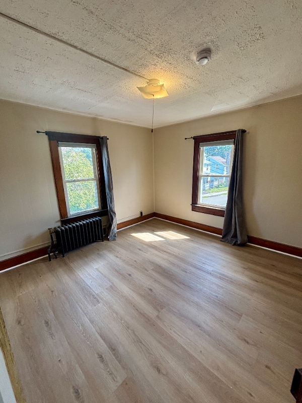 14 Camden St in Johnson City, NY - Building Photo - Building Photo