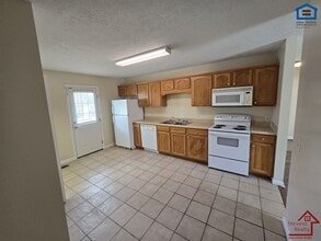 101 Big Oak Dr in Cookeville, TN - Foto de edificio - Building Photo