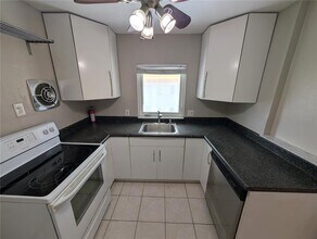 520 11th Ave N in St. Petersburg, FL - Building Photo - Building Photo
