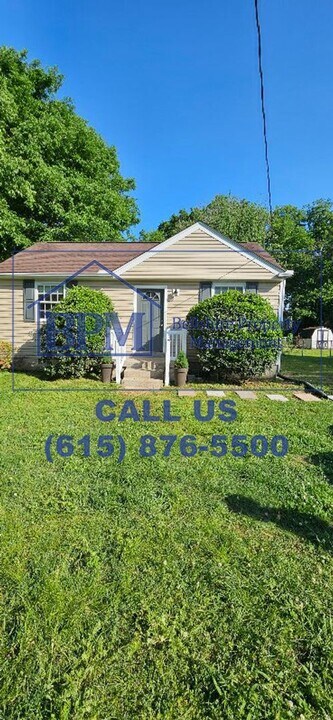 5403 Illinois Ave in Nashville, TN - Building Photo
