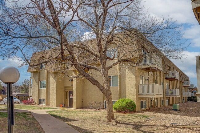 property at 7335 E Quincy Ave