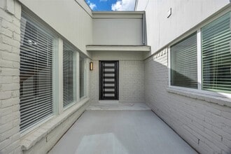 14223 Stokesmount Dr in Houston, TX - Building Photo - Building Photo