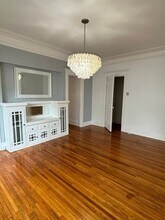 25 Cherry Ave in Long Beach, CA - Building Photo - Building Photo