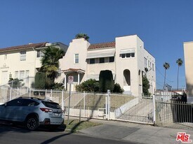 120 N Berendo St in Los Angeles, CA - Building Photo