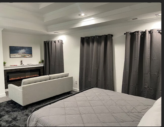 property at 621 44th St