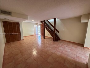 8931 NE 4th Avenue Rd in Miami Shores, FL - Building Photo - Building Photo
