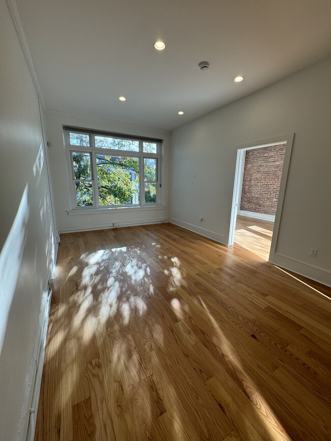 88 Main St, Unit #8 in New Canaan, CT - Building Photo - Building Photo