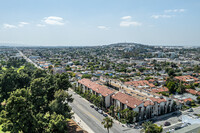 Parkview Plaza in Long Beach, CA - Foto de edificio - Building Photo