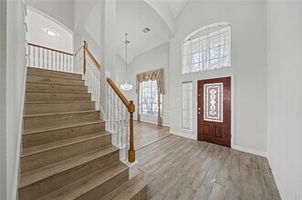 5807 Bayberry Way in Sugar Land, TX - Building Photo - Building Photo