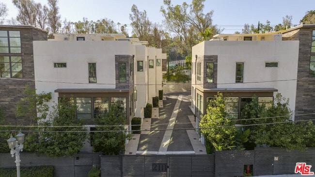property at 2111 N Cahuenga Blvd