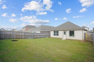 1708 Luke St in Ennis, TX - Building Photo - Building Photo