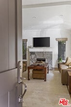 735 Westmount Dr in West Hollywood, CA - Building Photo - Building Photo