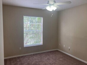 5512 Metrowest Blvd in Orlando, FL - Building Photo - Building Photo