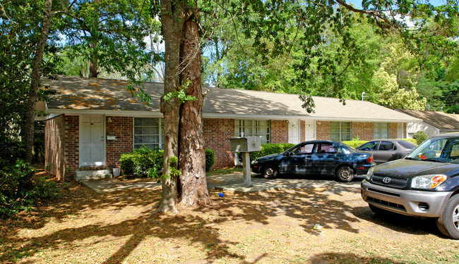 242 Lovelace Dr in Tallahassee, FL - Building Photo - Building Photo