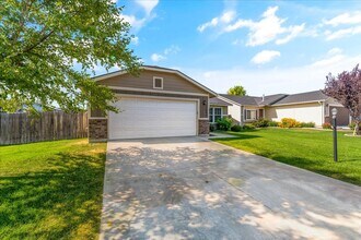 11695 Altamont St in Caldwell, ID - Building Photo - Building Photo