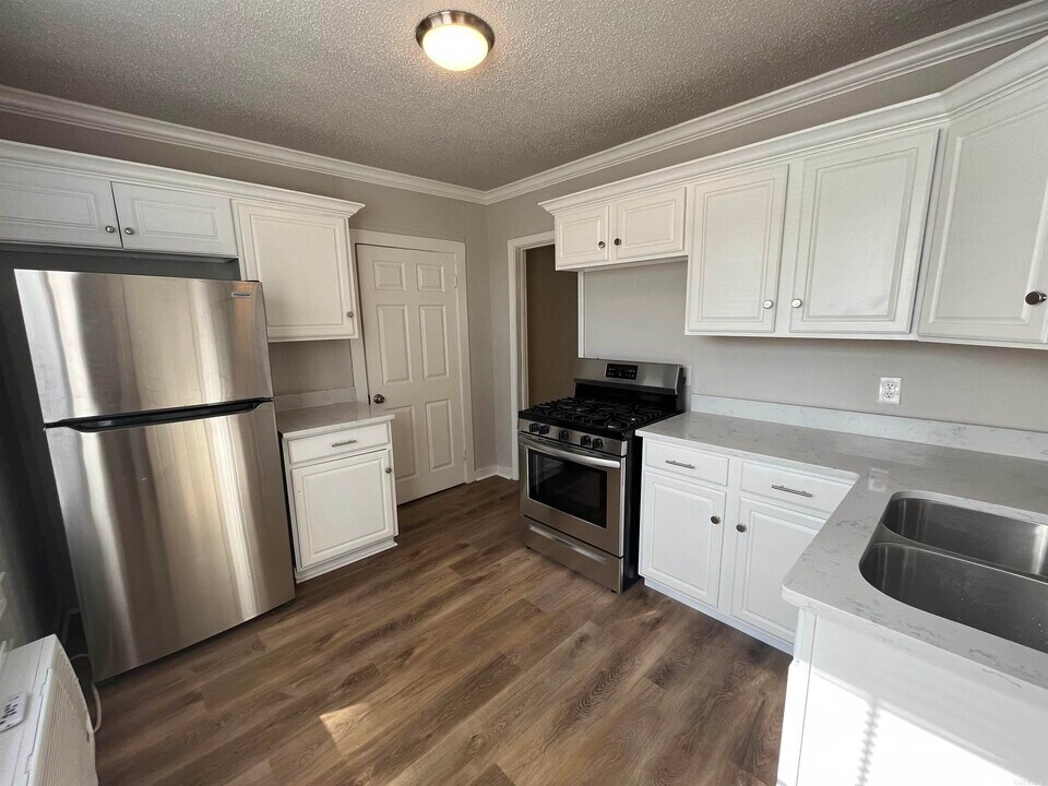 4101 W 2nd St in Little Rock, AR - Building Photo