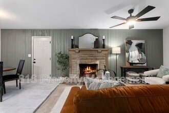 12516 13th St in Grandview, MO - Building Photo - Building Photo