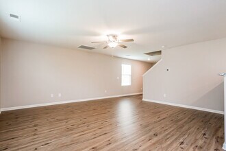704 Crackling Ct in Zebulon, NC - Building Photo - Building Photo