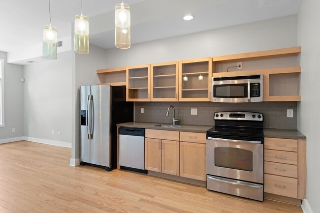 4475 Rainbow Blvd in Kansas City, KS - Building Photo - Building Photo