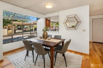 15175 Sunwood Blvd in Tukwila, WA - Foto de edificio - Building Photo