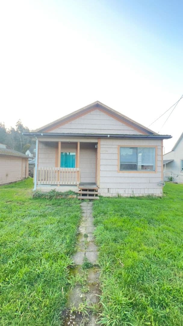 property at 63718 Ellen St