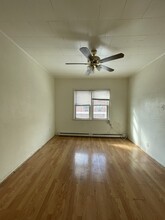 324 Avenue E, Unit 3R in Bayonne, NJ - Building Photo - Building Photo