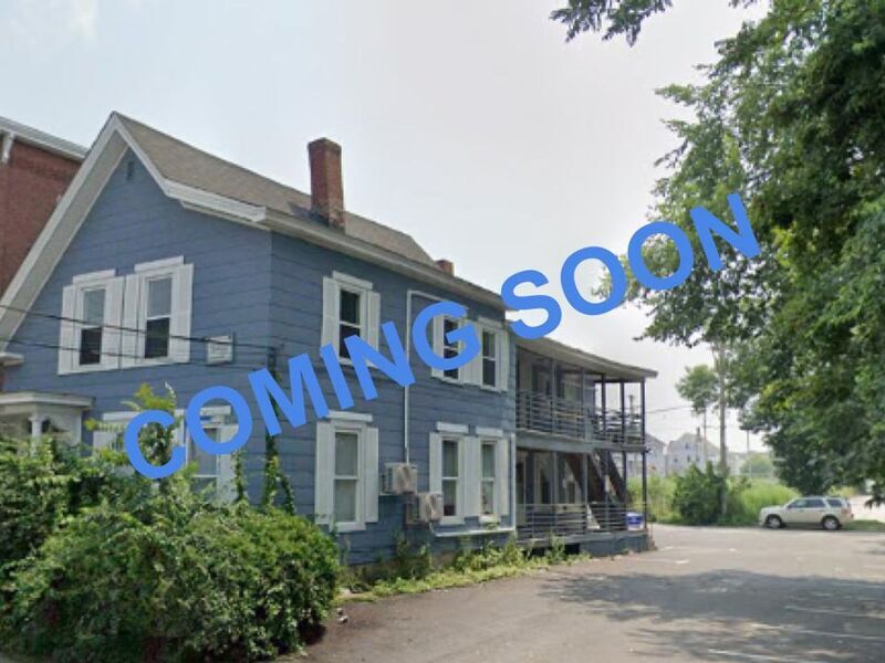 325 Amherst St in Manchester, NH - Building Photo