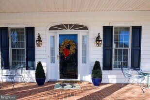 7058 Thomas Ln in Easton, MD - Building Photo