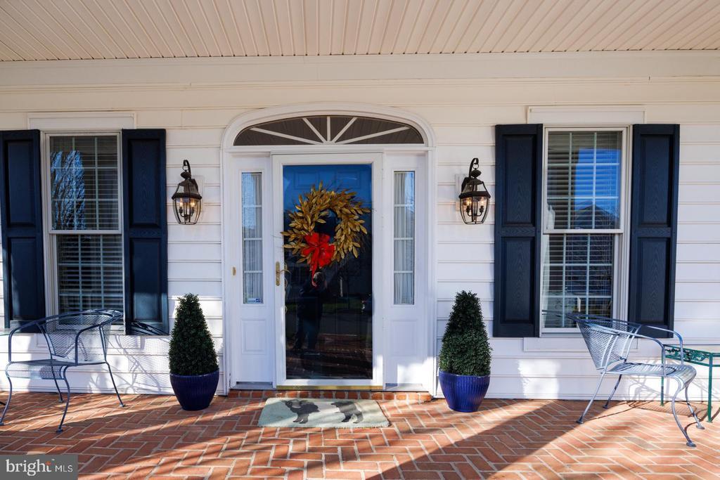 7058 Thomas Ln in Easton, MD - Building Photo