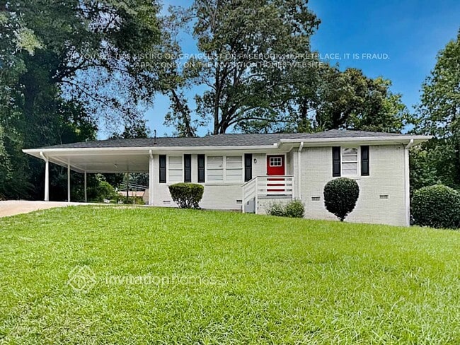 property at 3928 Bluffton Ct
