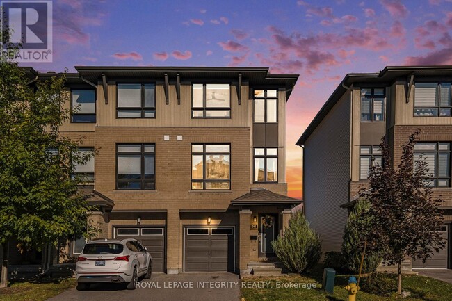 property at 96 Gooseberry Pl