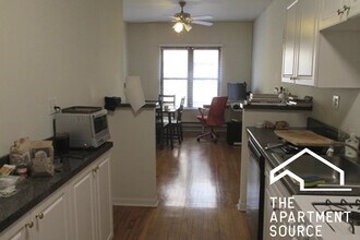 724 W Roscoe St in Chicago, IL - Building Photo - Building Photo