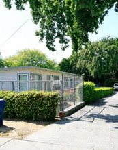 510-512 Redwood Ave in Redwood City, CA - Building Photo - Building Photo