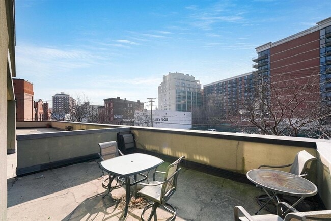 property at 551 Observer Hwy