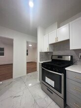 23 Valley Pl in Edgewater, NJ - Building Photo - Building Photo