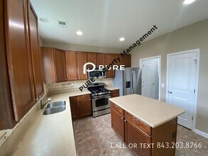 112 Marinella Dr in Goose Creek, SC - Building Photo - Building Photo