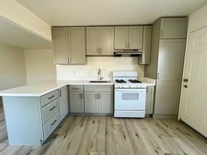 33441-33443 4th St in Union City, CA - Building Photo - Building Photo