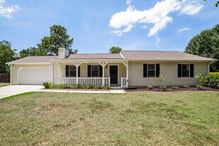 2483 Wood Meadows Dr in Marietta, GA - Building Photo