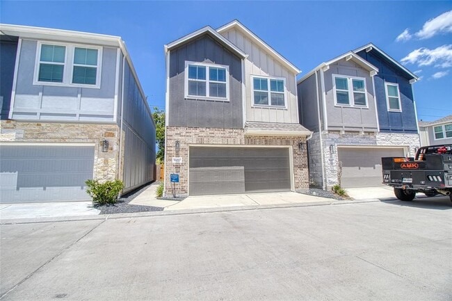 16012 Oregon Oak Dr in Houston, TX - Building Photo - Building Photo