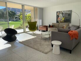 519 Desert Lakes Dr in Palm Springs, CA - Building Photo