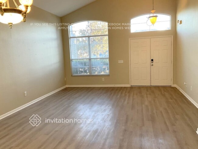 264 Tavestock Loop in Winter Springs, FL - Foto de edificio - Building Photo