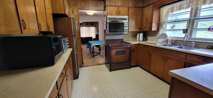 536 Butler Farm Rd in Saint Pauls, NC - Building Photo - Building Photo